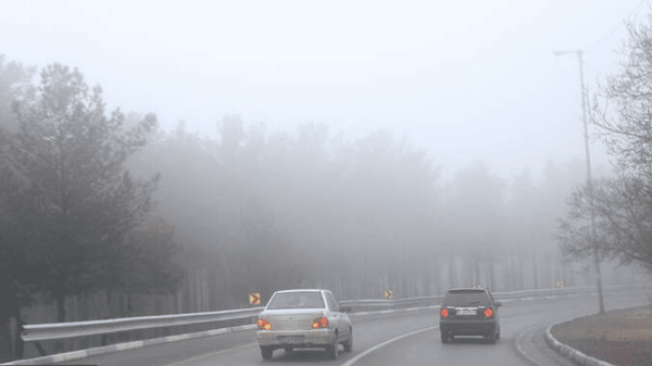 محورهای خراسان‌شمالی بارانی و مه آلود است